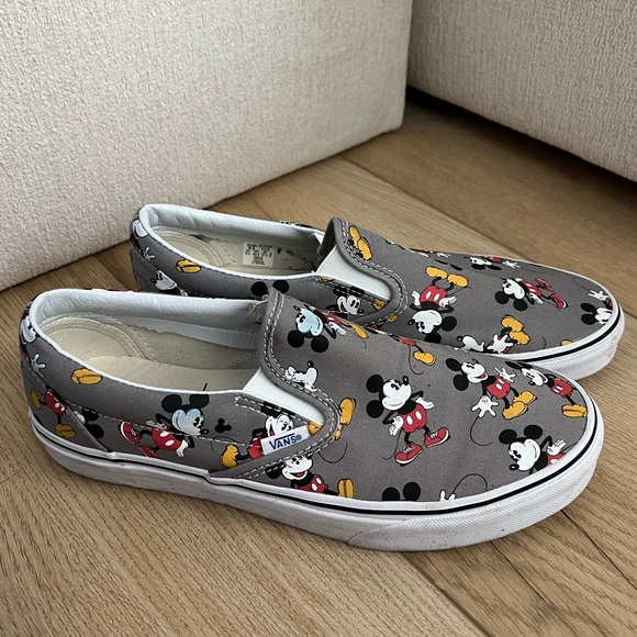 Vans x Disney ✩ Mickey Mouse Frost Grey Classic Slip On Shoes - Picture 8 of 11